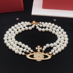 Vivienne Westwood Women's Pearl Fashion Necklace